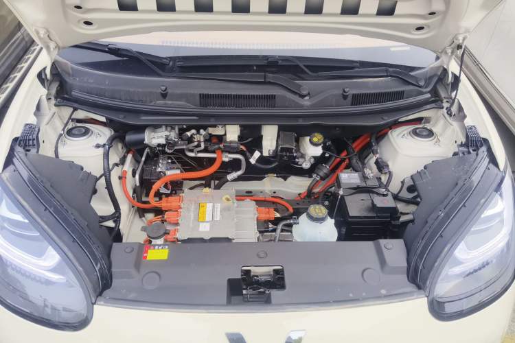Used Wuling Bingo 2025 333 km Enjoyment Version Engine Bay