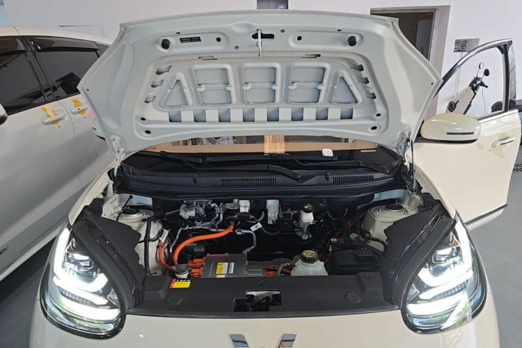Used Wuling Bingo 2025 333 km Lingxi Connected Version Engine Bay