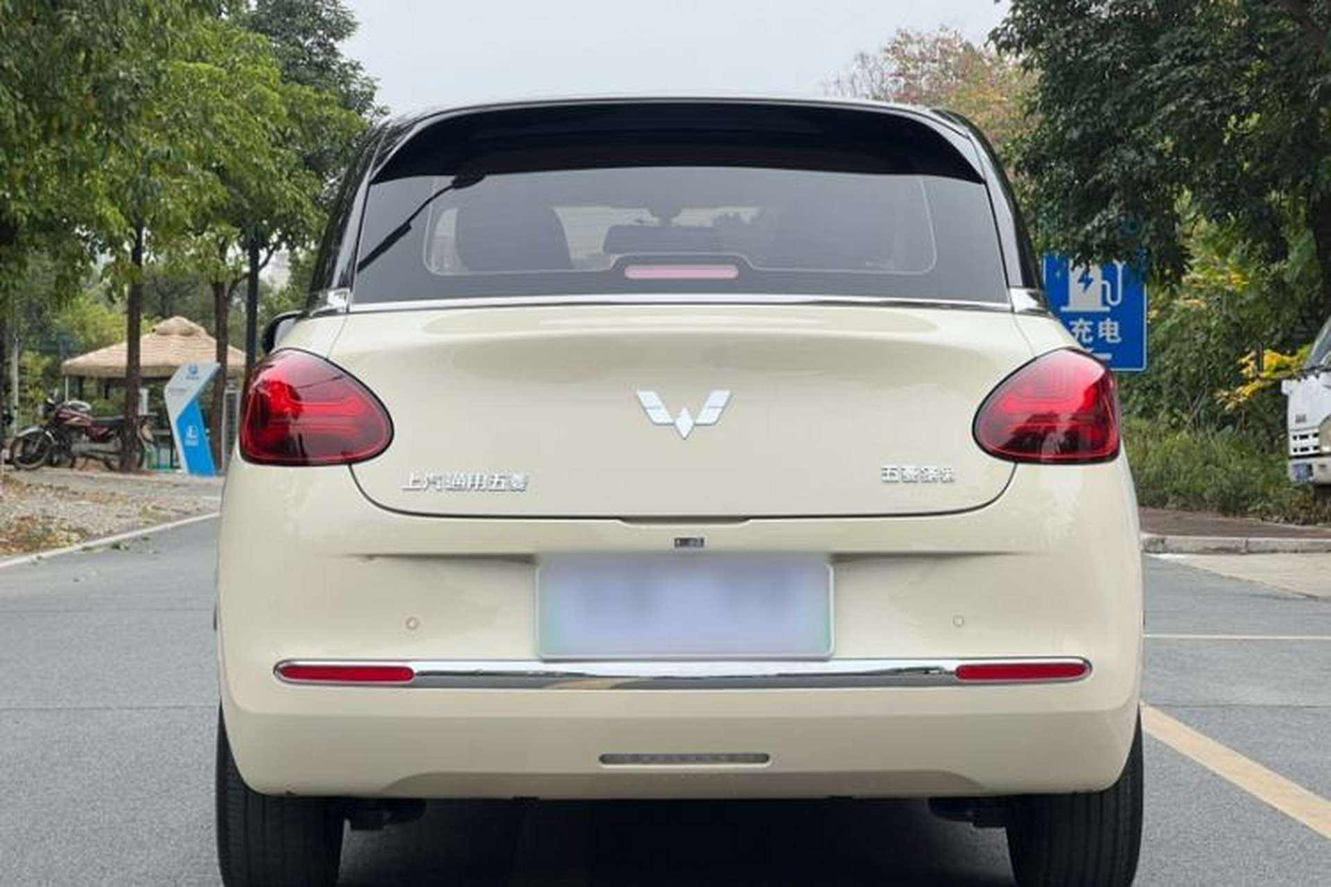 Used Wuling Bingo 2025 333 km Lingxi Connected Version Exterior 2