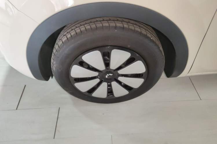 Used Wuling Bingo 2025 333 km Enjoyment Version Exterior 4