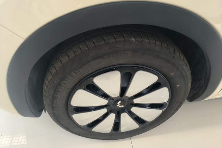 Used Wuling Bingo 2025 410 km Lingxi Deluxe Edition Exterior 4