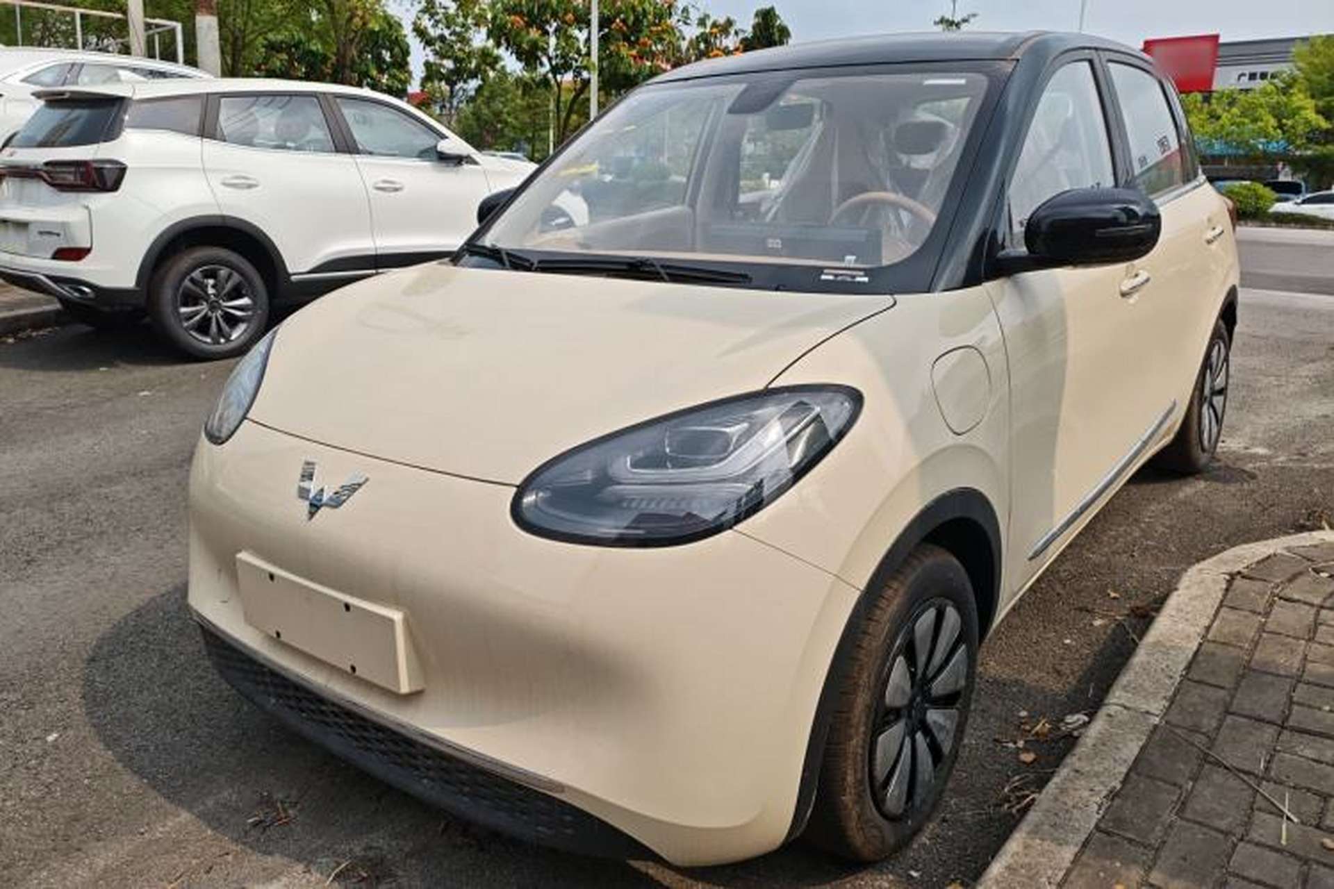 Used Wuling Bingo 2025 333 km Enjoyment Version Front Left 45 Deg