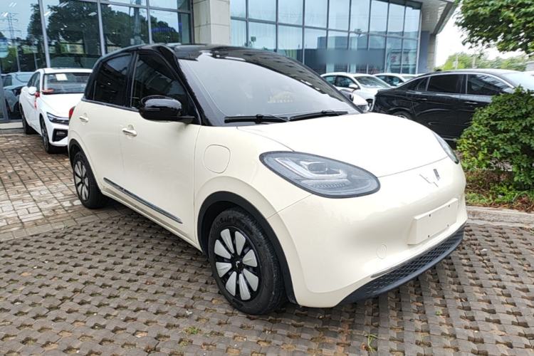 Used Wuling Bingo 2025 333 km Lingxi Connected Version Front Right 45 Deg