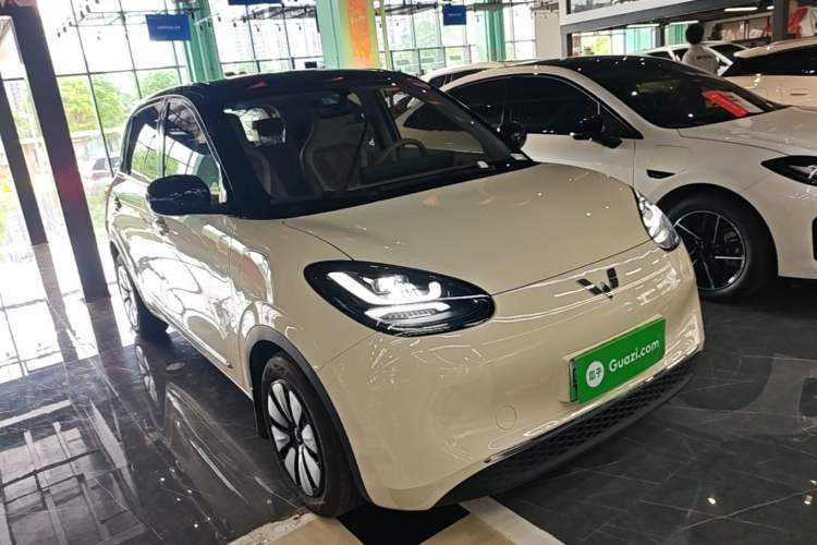 Used Wuling Bingo 2025 333 km Lingxi Connected Version Front Right 45 Deg
