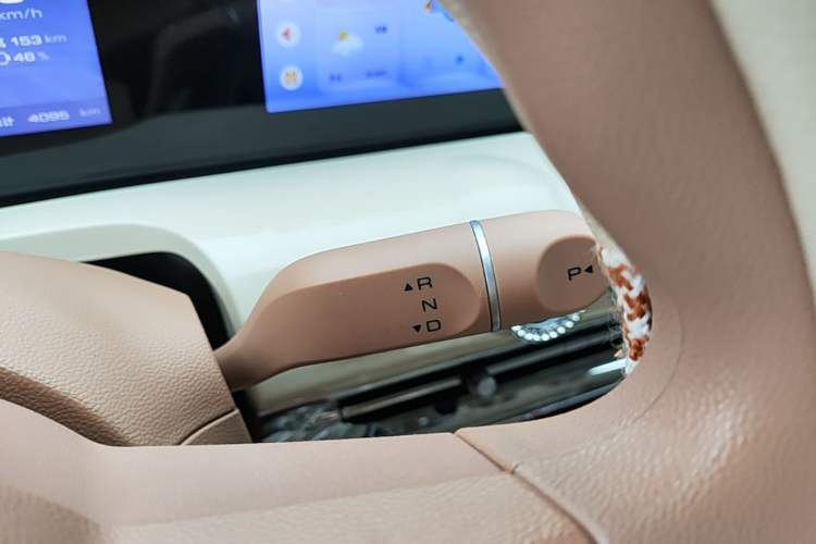 Used Wuling Bingo 2025 333 km Lingxi Connected Version Gear Lever