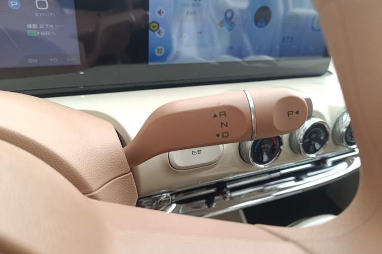 Used Wuling Bingo 2025 333 km Lingxi Connected Version Gear Lever