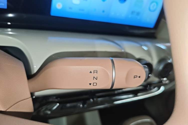 Used Wuling Bingo 2025 333 km Enjoyment Version Gear Lever