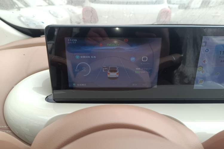 Used Wuling Bingo 2025 333 km Lingxi Connected Version Instrument Cluster