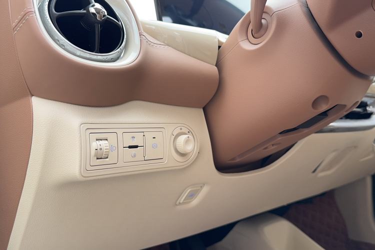 Used Wuling Bingo 2025 333 km Lingxi Deluxe Edition Interior 10