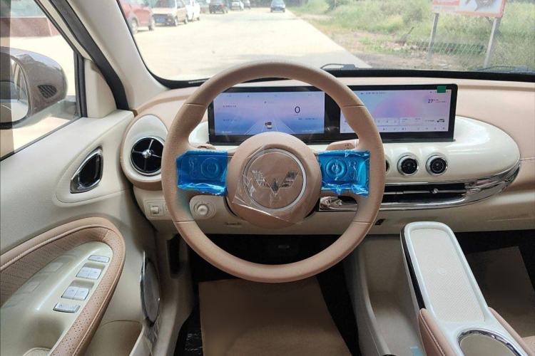 Used Wuling Bingo 2025 333 km Lingxi Connected Version Interior 2
