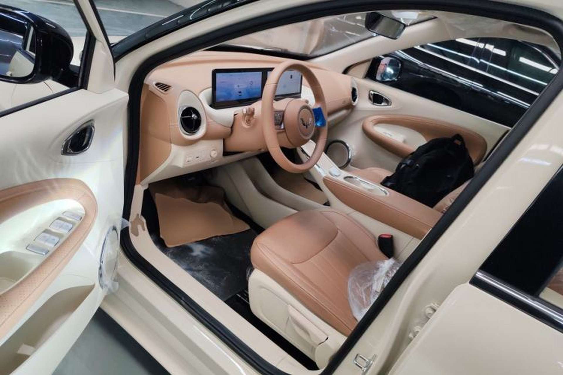 Used Wuling Bingo 2025 333 km Lingxi Connected Version Interior 3