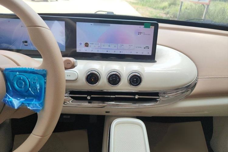 Used Wuling Bingo 2025 333 km Lingxi Connected Version Interior 3