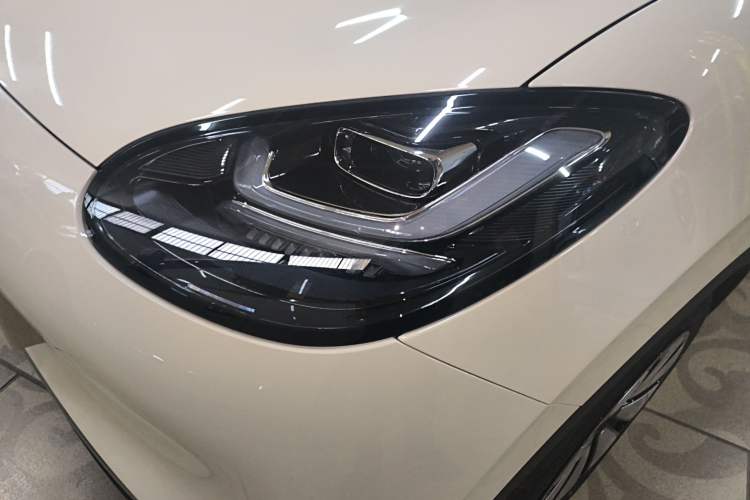 Used Wuling Bingo 2025 333 km Enjoyment Version Left Front Headlight