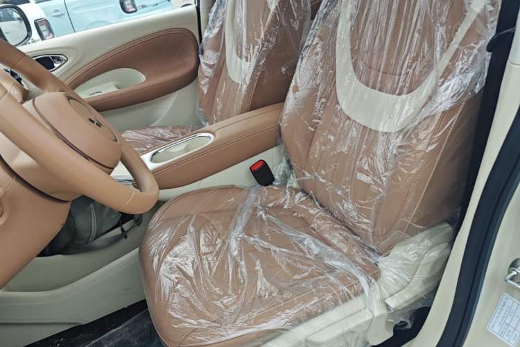 Used Wuling Bingo 2025 333 km Enjoyment Version Left Front Seat