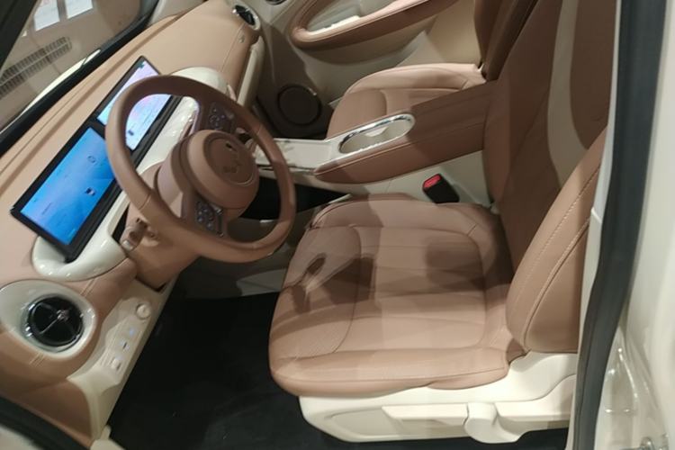 Used Wuling Bingo 2025 333 km Lingxi Connected Version Left Front Seat