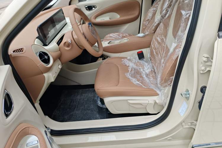 Used Wuling Bingo 2025 333 km Enjoyment Version Left Front Seat