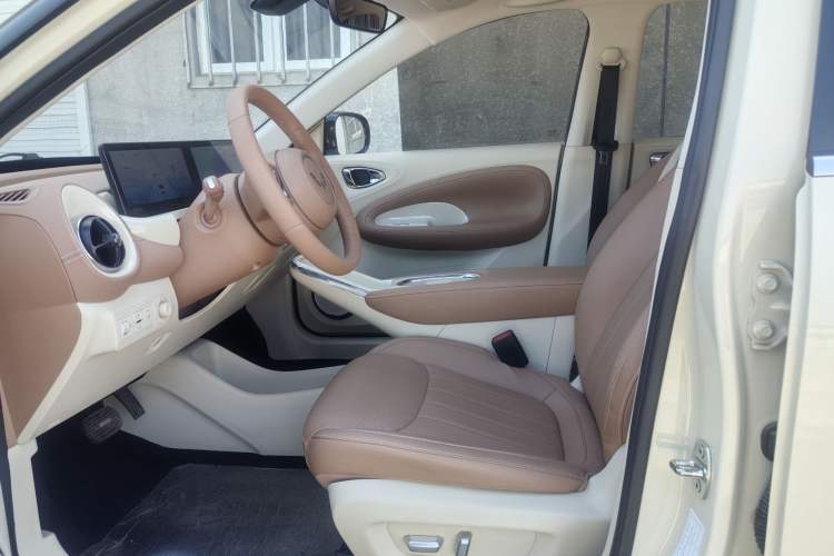 Used Wuling Bingo 2025 410 km Lingxi Deluxe Edition Left Front Seat