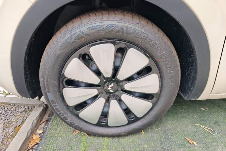 Used Wuling Bingo 2025 333 km Enjoyment Version Left Front Wheel Hub