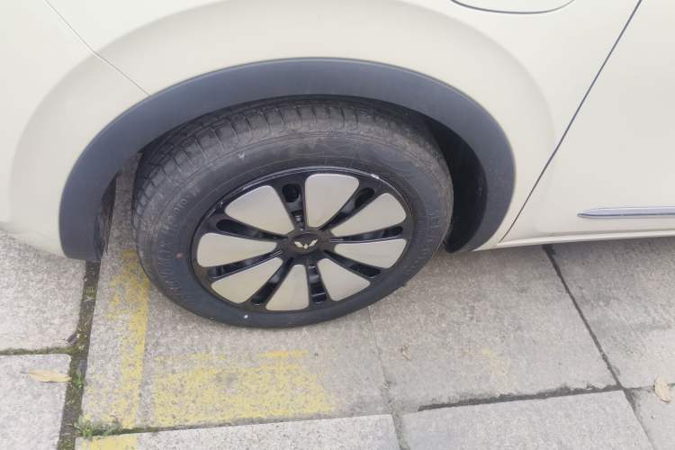 Used Wuling Bingo 2025 333 km Enjoyment Version Left Front Wheel Hub