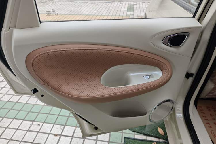 Used Wuling Bingo 2025 333 km Enjoyment Version Left Rear Door Interior