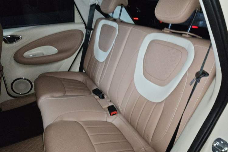 Used Wuling Bingo 2025 333 km Enjoyment Version Left Rear Seat