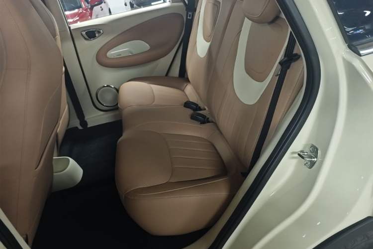 Used Wuling Bingo 2025 333 km Lingxi Deluxe Edition Left Rear Seat