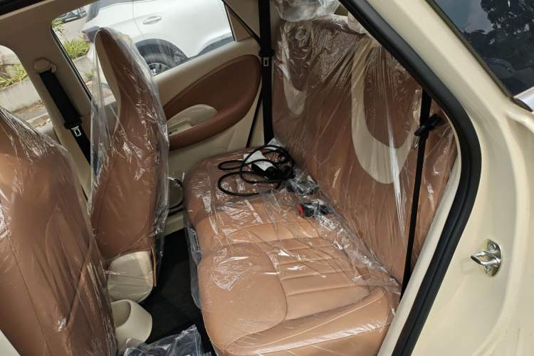 Used Wuling Bingo 2025 333 km Enjoyment Version Left Rear Seat