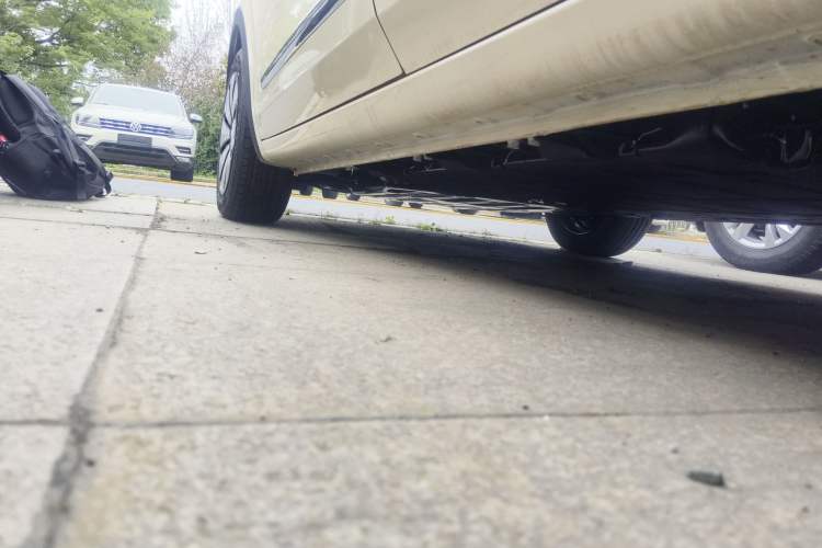 Used Wuling Bingo 2025 333 km Enjoyment Version Left Side Sill