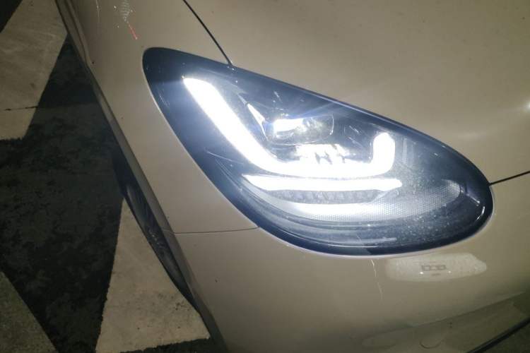 Used Wuling Bingo 2025 333 km Enjoyment Version Right Front Headlight