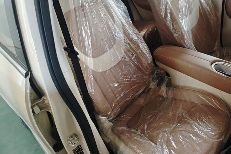 Used Wuling Bingo 2025 333 km Enjoyment Version Right Front Seat