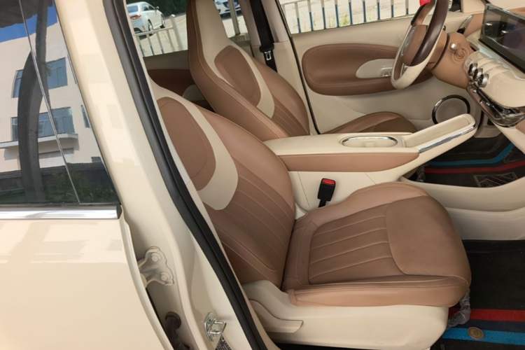 Used Wuling Bingo 2025 333 km Enjoyment Version Right Front Seat