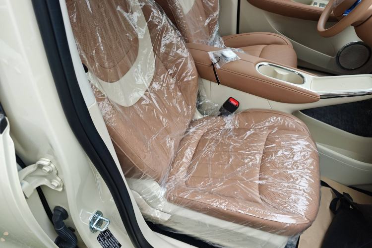 Used Wuling Bingo 2025 333 km Enjoyment Version Right Front Seat