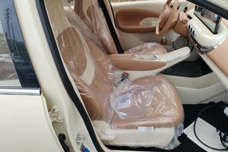 Used Wuling Bingo 2025 333 km Enjoyment Version Right Front Seat