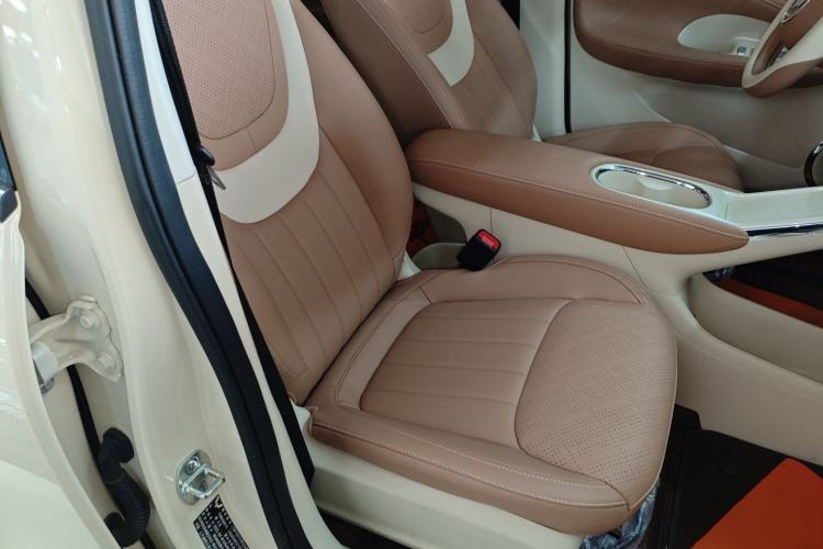 Used Wuling Bingo 2025 333 km Lingxi Connected Version Right Front Seat