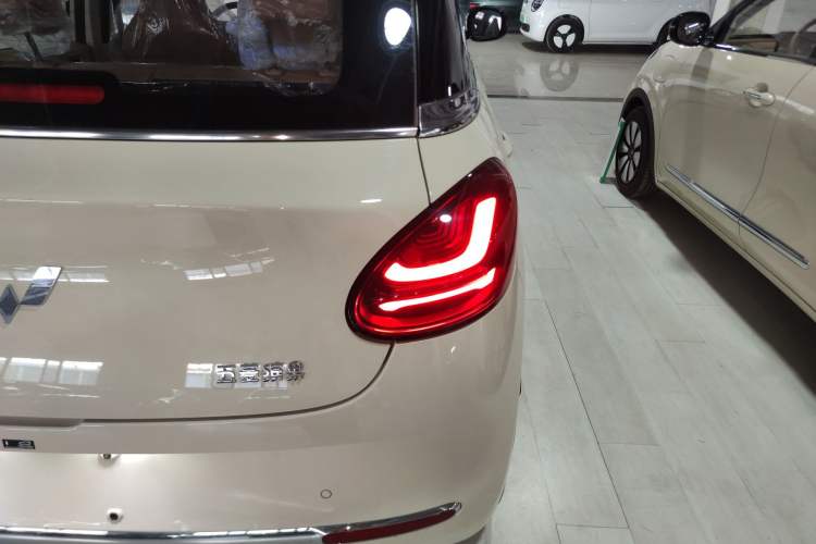 Used Wuling Bingo 2025 333 km Enjoyment Version Right Rear Taillight