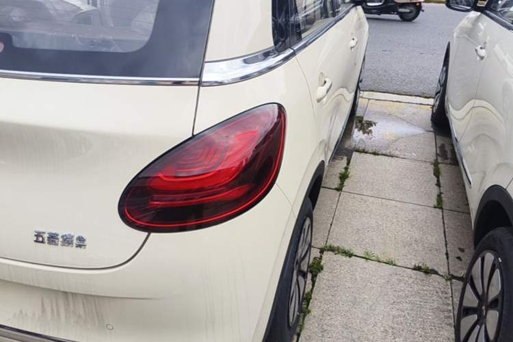 Used Wuling Bingo 2025 333 km Enjoyment Version Right Rear Taillight