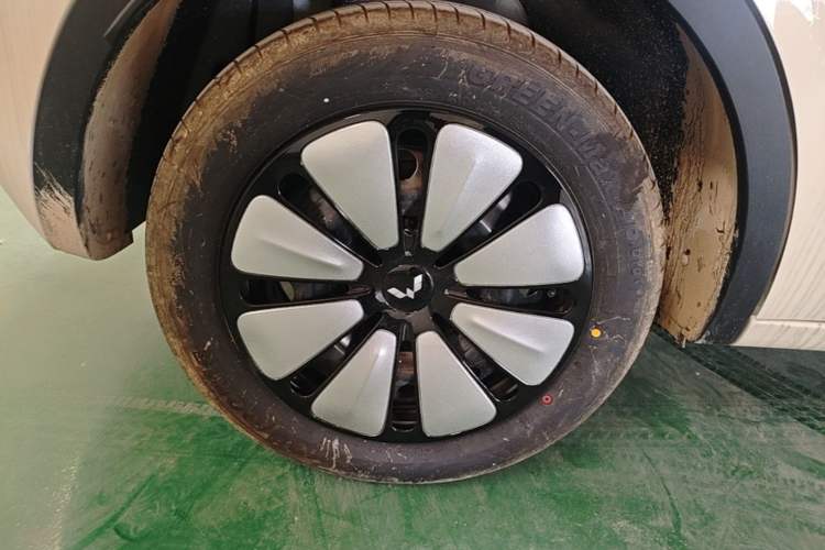 Used Wuling Bingo 2025 333 km Enjoyment Version Right Rear Wheel Hub