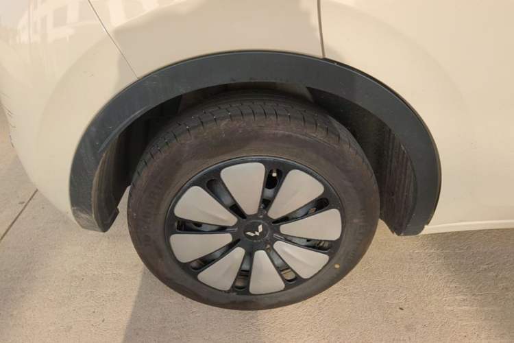 Used Wuling Bingo 2025 333 km Enjoyment Version Right Rear Wheel Hub