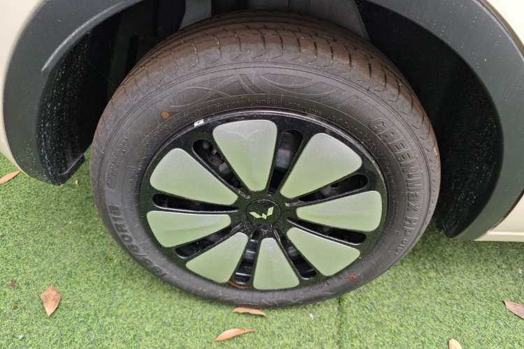 Used Wuling Bingo 2025 333 km Enjoyment Version Right Rear Wheel Hub