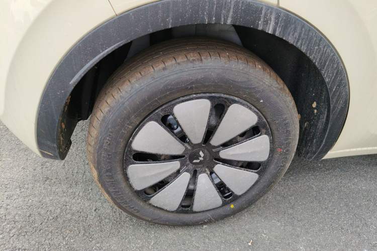 Used Wuling Bingo 2025 333 km Enjoyment Version Right Rear Wheel Hub