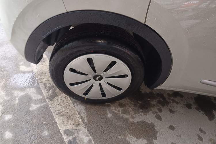 Used Wuling Bingo 2025 203km Light Edition Right Rear Wheel Hub