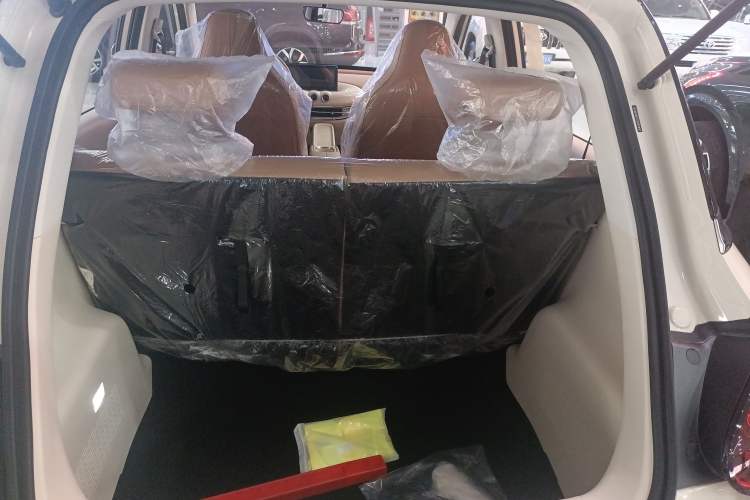 Used Wuling Bingo 2025 333 km Enjoyment Version Trunk
