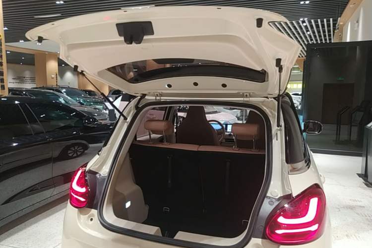 Used Wuling Bingo 2025 333 km Lingxi Connected Version Trunk