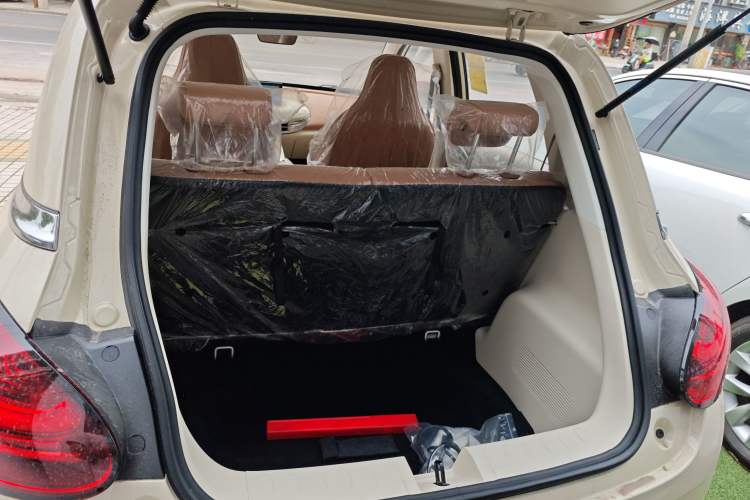 Used Wuling Bingo 2025 333 km Enjoyment Version Trunk