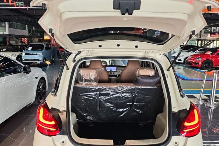 Used Wuling Bingo 2025 333 km Lingxi Connected Version Trunk