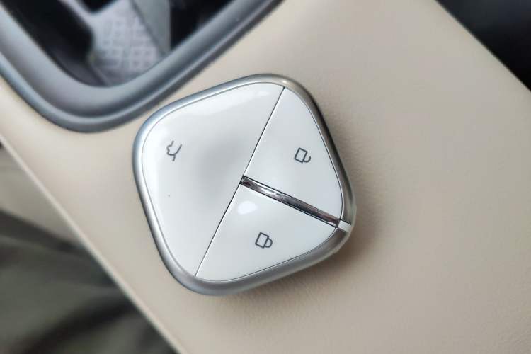 Used Wuling Bingo PLUS 2024 510 km Range 5-Seater Version Interior 1