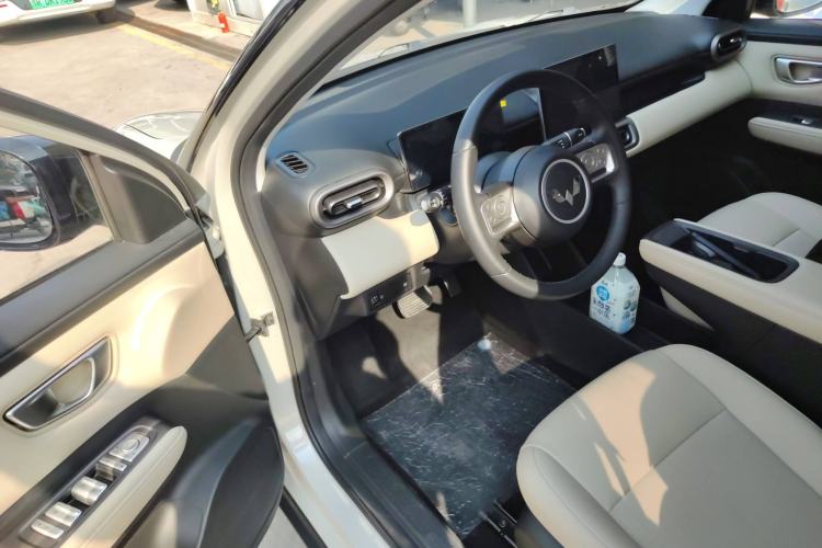 Used Wuling Bingo PLUS 2024 510 km Range 5-Seater Version Interior 3