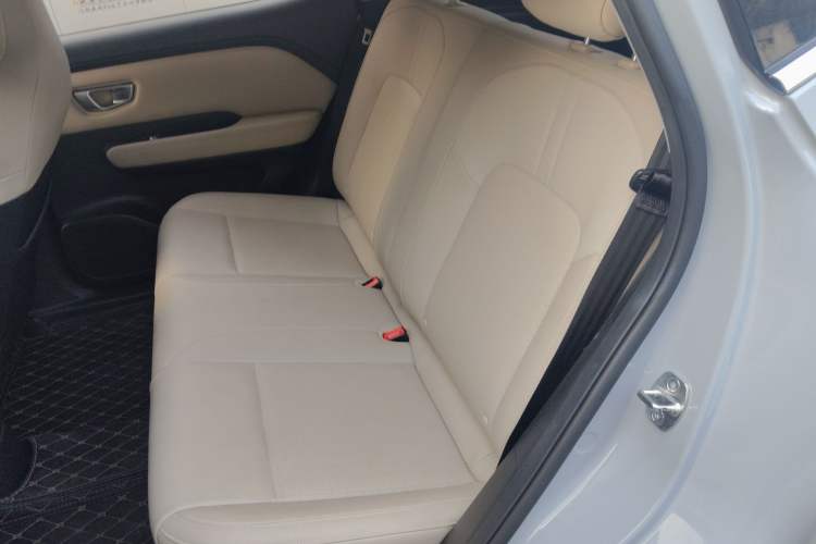 Used Wuling Bingo PLUS 2024 510 km Flagship Edition Four-Seater Version Interior 4