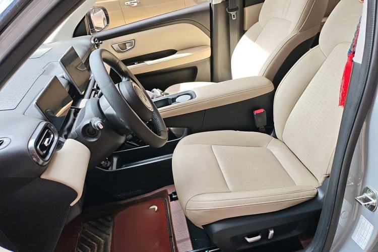 Used Wuling Bingo PLUS 2024 510 km Flagship Edition Four-Seater Version Left Front Seat