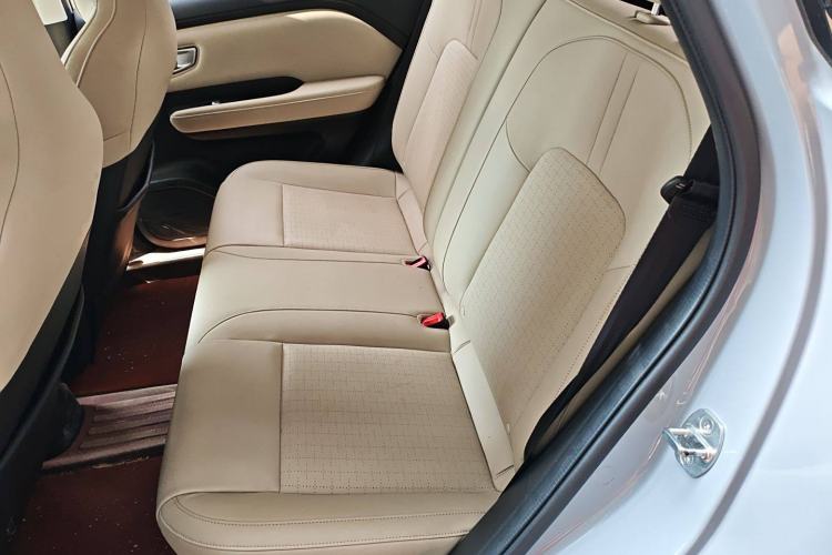 Used Wuling Bingo PLUS 2024 510 km Flagship Edition Four-Seater Version Left Rear Seat